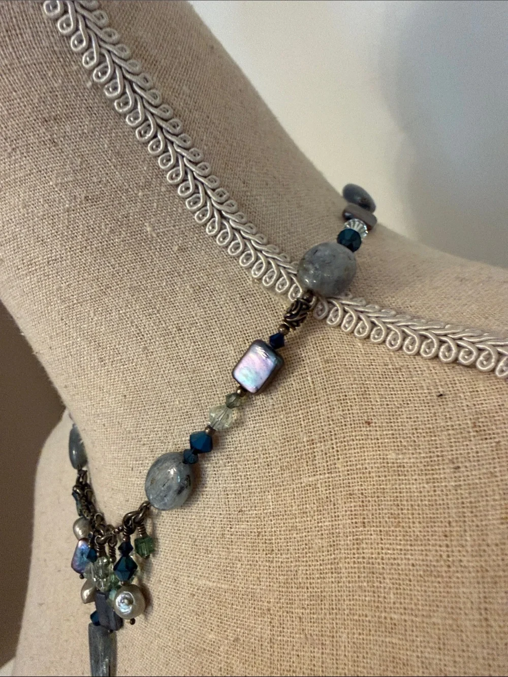 TRES JOLIE NECKLACE PEARL BLUE BEADED SWAROVSKI CRYSTAL STERLING SILVER 16”